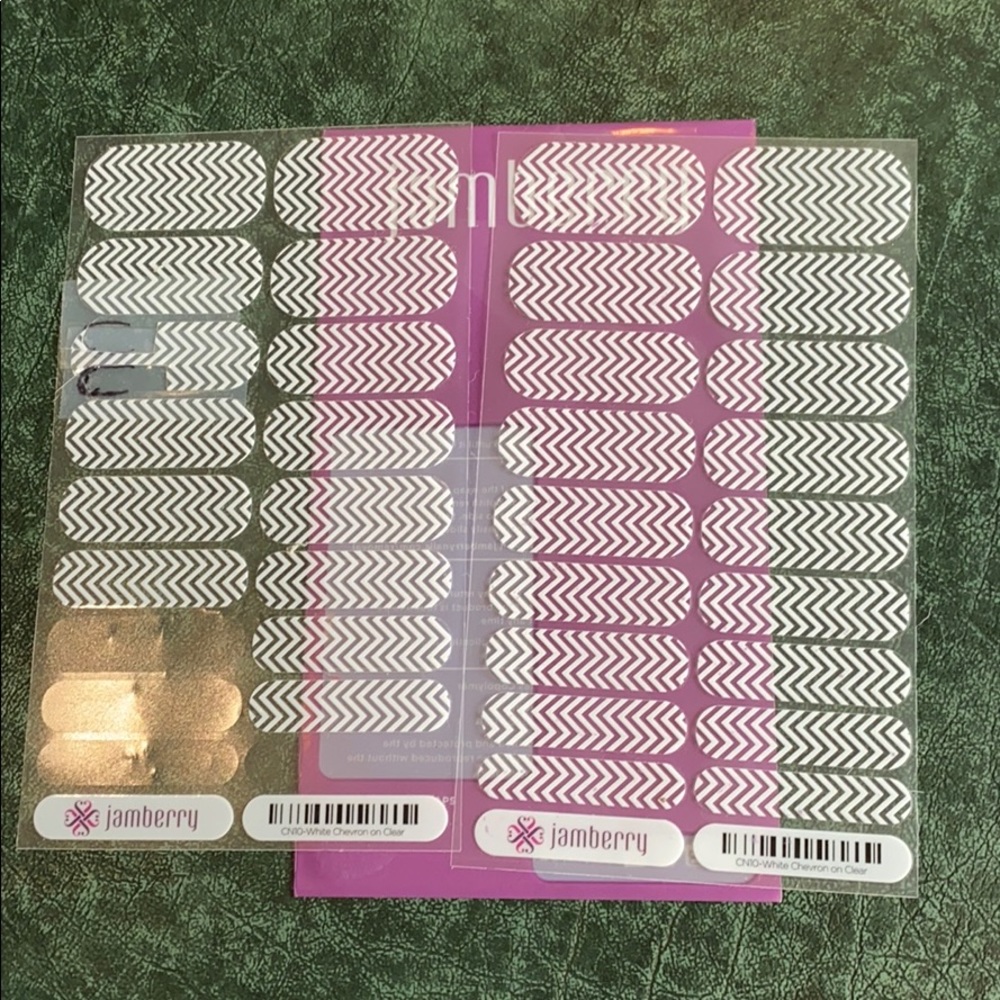 Jamberry Nail Wraps - White Chevron in Clear
